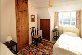 Accommodation - Inside Overcliff